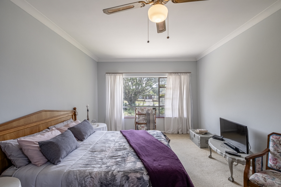 4 Bedroom Property for Sale in Sunridge Park Eastern Cape